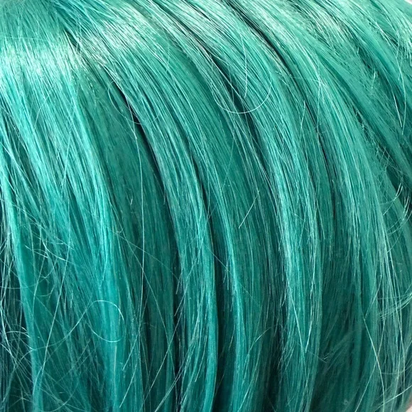 Hestia Wavy Teal Green Wig with Bangs - Picture 5 of 5